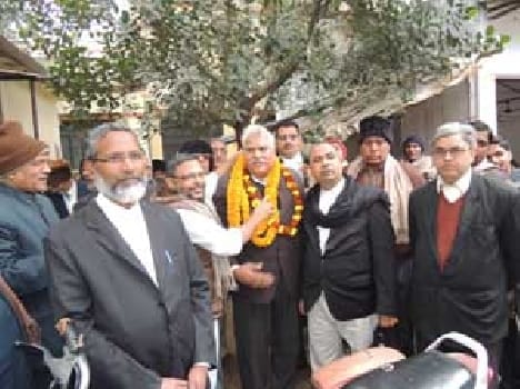 Three positions will vote on the election of District Bar