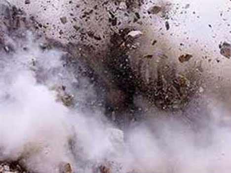 Tiffin bombings in Kolkata, three injured