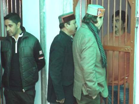 mla came in police station, meet accussed at chamba.
