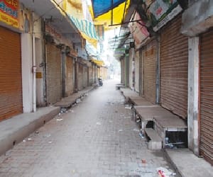 auction of 220 booths Market soon