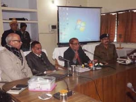 Expert manner settle police Crime Mystery