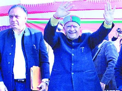 cm virbhadra singh on a official visit to kangra.