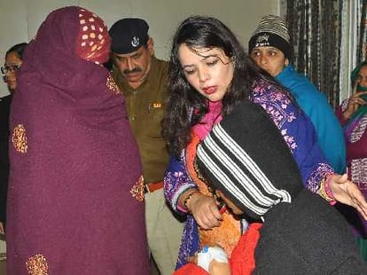 woman commission suman dehiya controversial statement on teasing