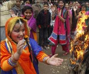 Lohri will be celebrated Today, Makar Sankranti will be 15