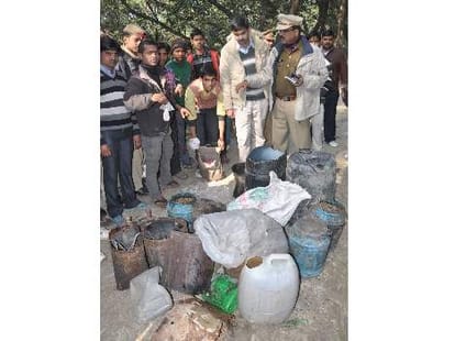 poisonous liquor making in chandpur.