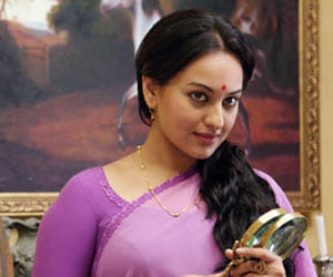 performance of sonakshi sinha is declining day by day