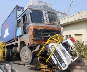 One killed eleven people injured in accidents