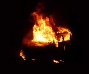 dead body found in a burning car in solan.