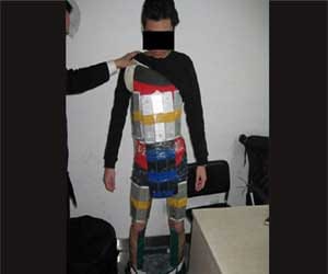 man caught hiding 94 iphones all over his body