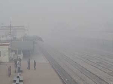 Thick blanket of fog in the morning and evening are stretched