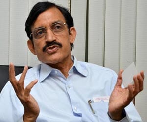 modi government remove drdo chief avinash chandra before complete his term