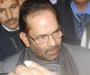 floods in Srinagar due to illegal construction: naqvi