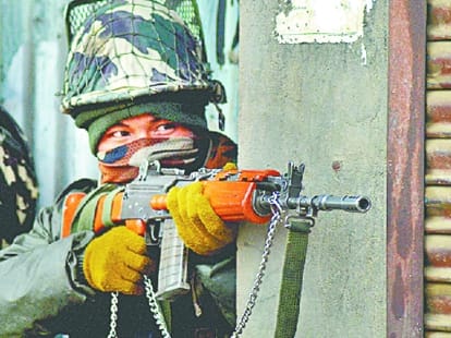 1 militant killed in an encounter with security forces in Sopore