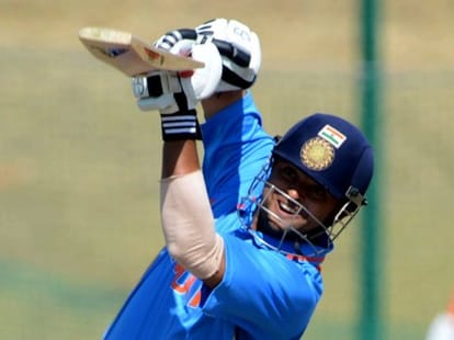 LIVE: India Vs England, Tri nation match