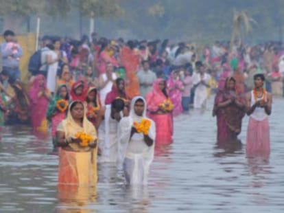 ngt bans dumping in yamuna