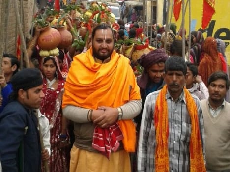 kalas yatra per pather feka