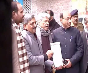 BJP filed case against kejriwal.