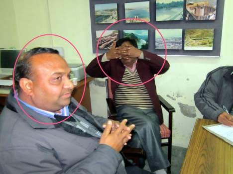 SDO and JE arrested taking bribe of 20 thousand.