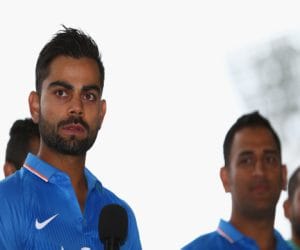 MS dhoni maintains silence on Test retirement in Melbourne