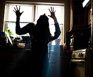 woman's clothing fire from gas burner, death in delhi.