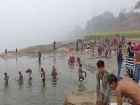 Ganga ghats put faith dip