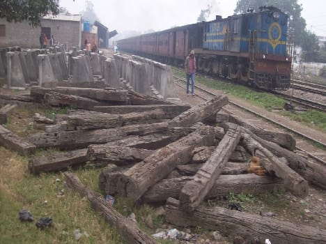 Between Kheri - Mailani BROAD GAUGE are working