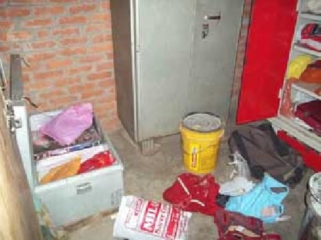usurped Jewelry after injured woman 