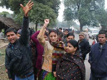 Protest against Priyanka Vadra in Raebareli.