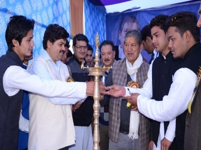 uttarakhand cm harish rawat satetment on ex chief minister
