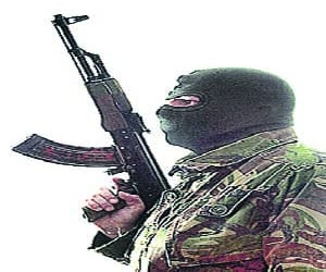 terror threats of former SOG policemen 