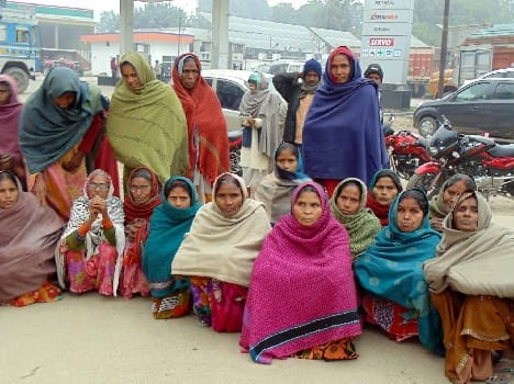 Women sat for blanket hours