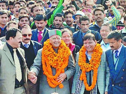 tug-of-war between cm virbhadra singh and prem kumar Dhumal.