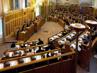councillor spent £2,500 on calling sex chatlines