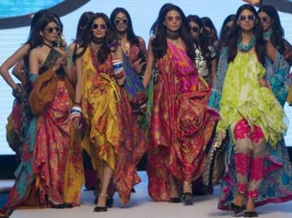 pakistan fashion industry, fashion designing in pakistan.