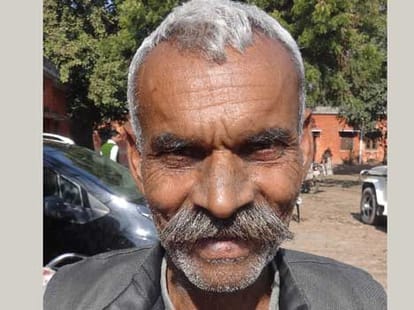 kairana mp hukum singh adarsh gram.