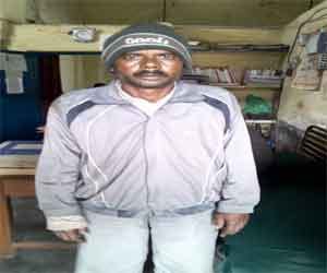 Attempted rape of a schoolgirl railway warehouse.