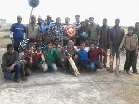 The winning team in the opening match of Berma