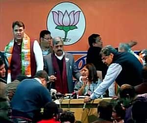 bjp ignored uttarakhand in delhi election.