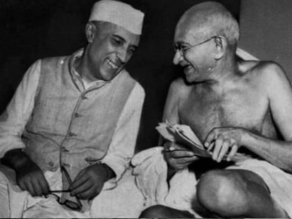 mahatma gandhi return to india from africa analysis.