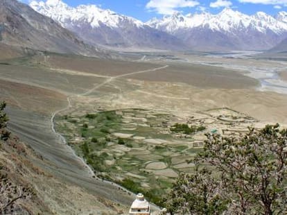 65 year old man make a road to padum shinkla darcha kelang on his own expenses.