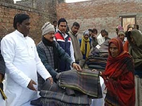 MLA distributed 500 blankets to the poor