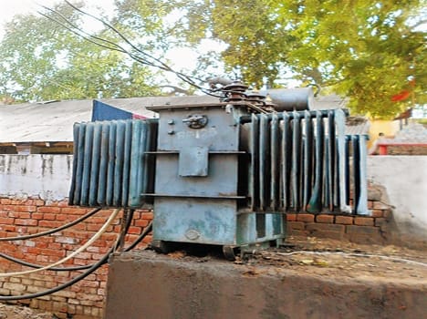 fault in transformer, more than hundred houses are in dark, outrage in public