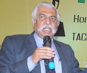 Defence Experts says indian army can give answer to pakistan.
