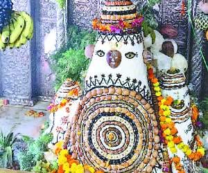 maa brajeshwari devi temple Kangra.