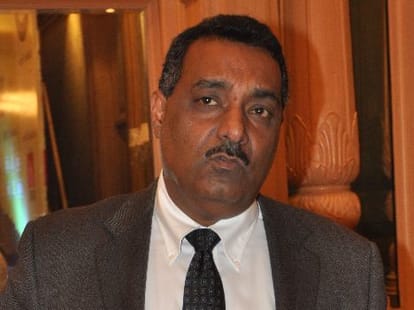 Defence Experts says indian army can give answer to pakistan.