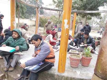 Full time for joining in tet recruitment.