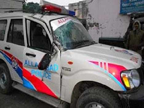 Animal smugglers said the attack on the patrolling car