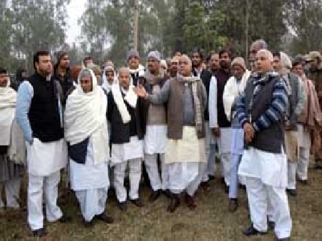 Minister inspected the grounds.