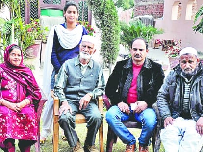 Ismayl will meet after 60 years splitting from his family