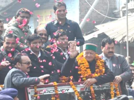 cm virbhadra singh elligation on bjp president satpal satti.